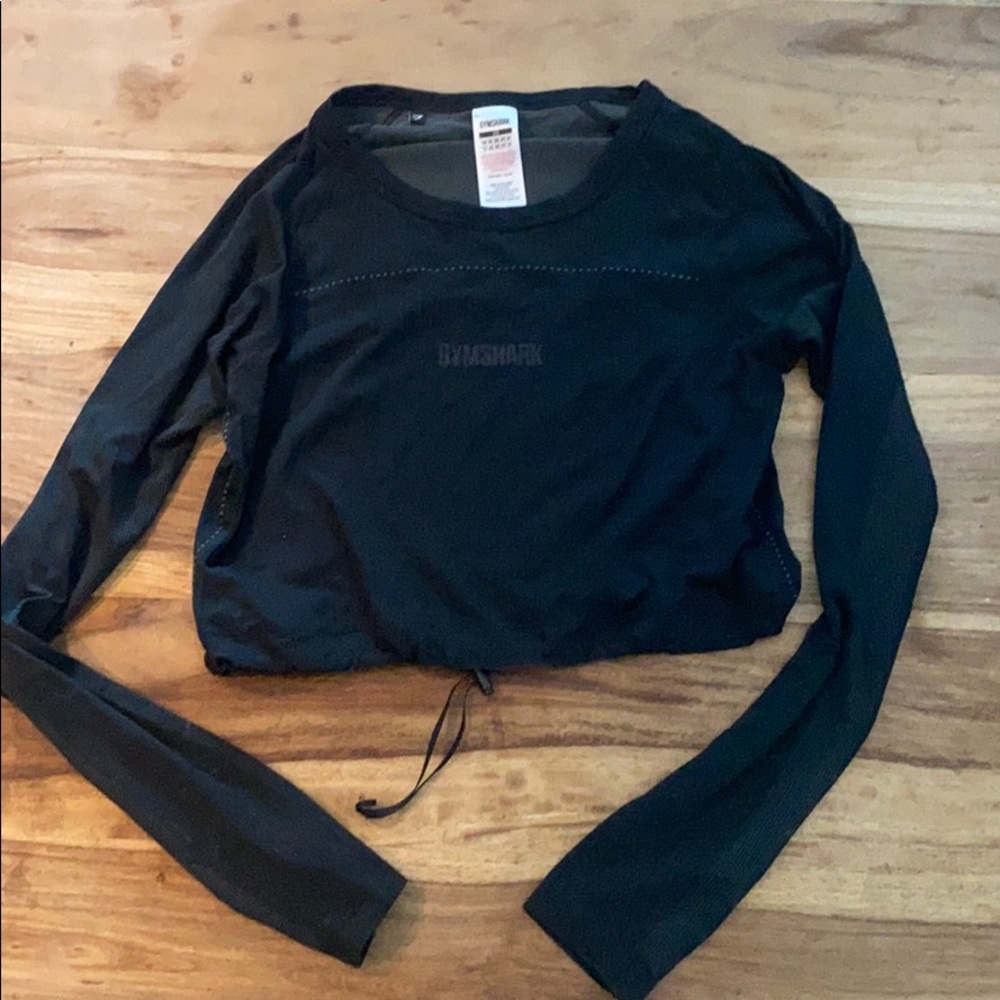 GYMSHARK
BREEZE LIGHTWEIGHT LONG SLEEVE CROP TOP